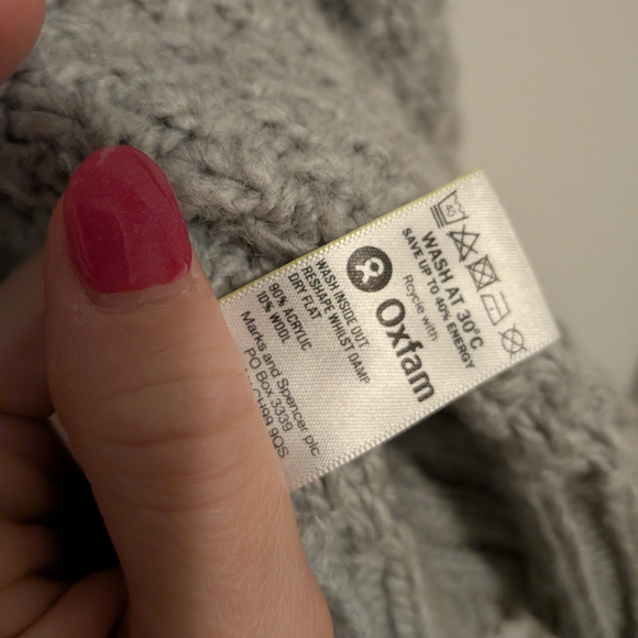 Marks & Spencer Light Gray Fair Isle Knit Cardigan with Navy & Mauve Accents - Picture 8 of 8